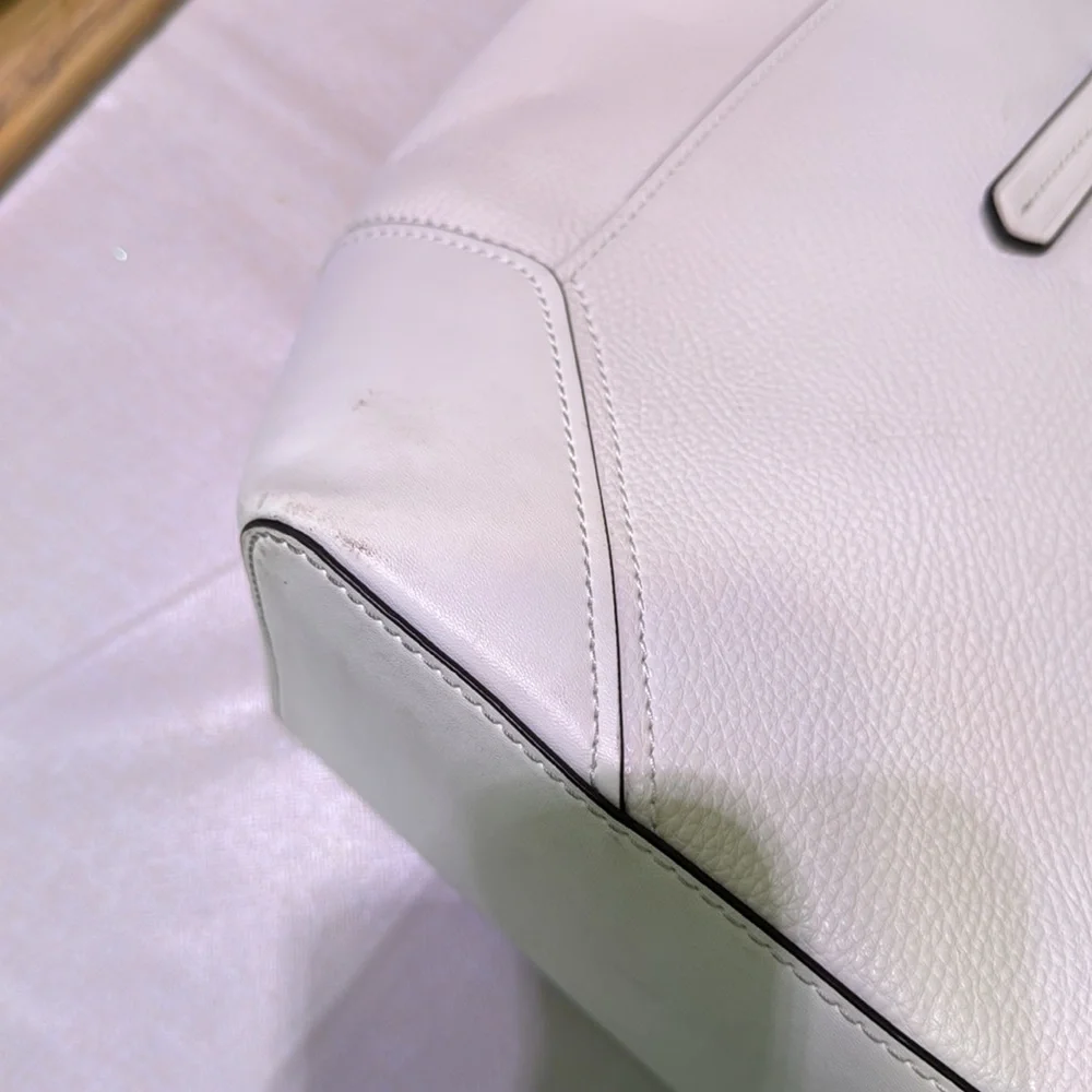 Michael Kors MK Aria Medium White Leather Tote with Silver Hardware EUC